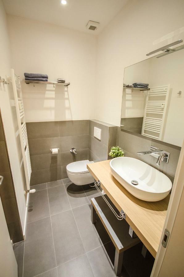 Residenza Flamingo Bolonia Exterior foto